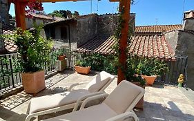 Lucianita House